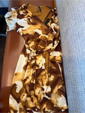 ELLI WHITE DRESS NWT, brown/wh print, belted, sz small, long sleeve